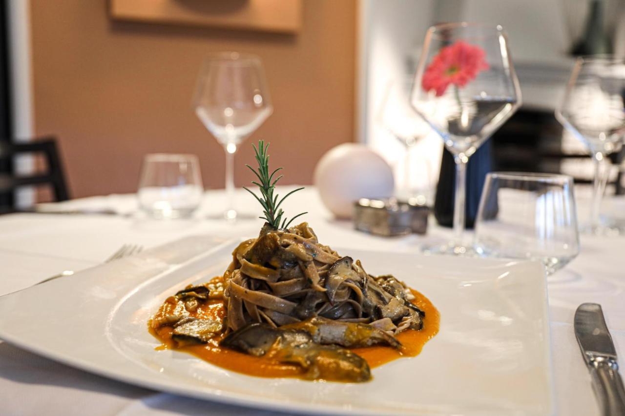 Hotel Serenella Baveno Bagian luar foto