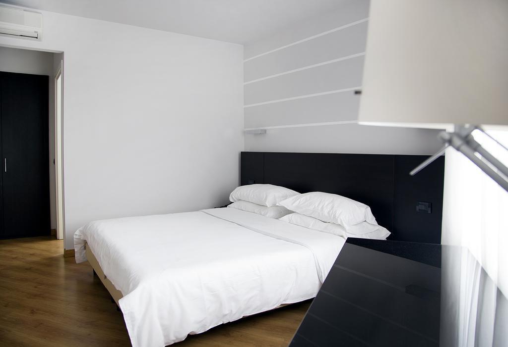 Hotel Serenella Baveno Bagian luar foto