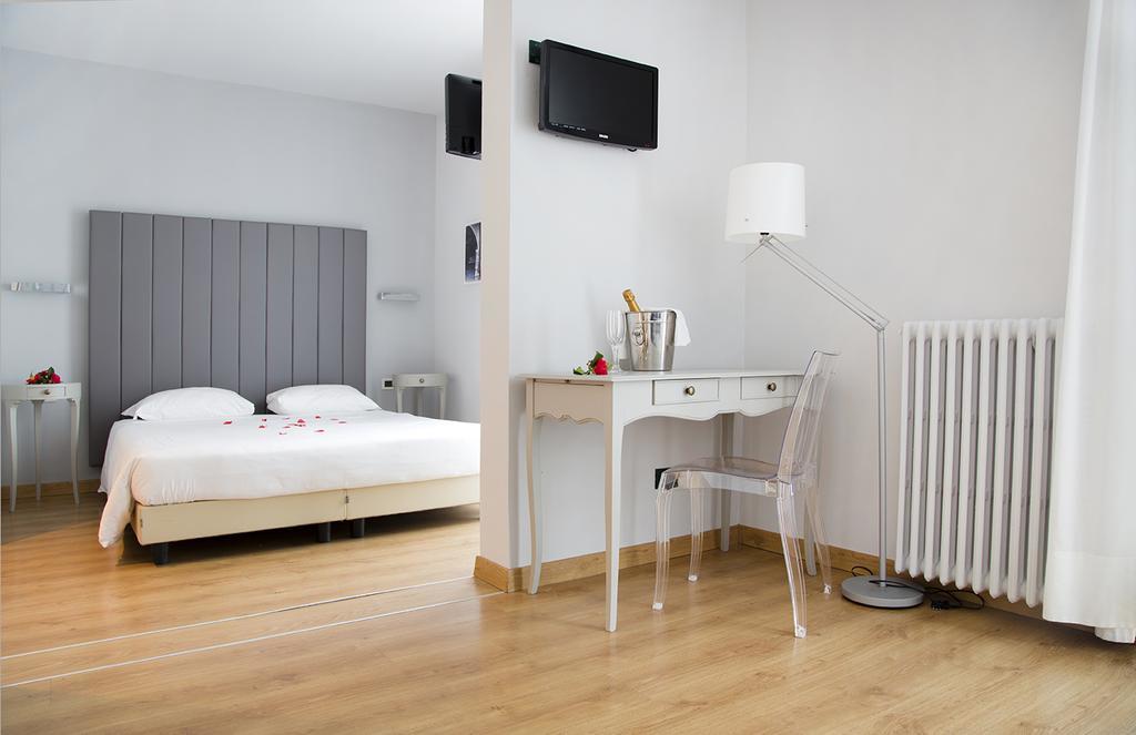 Hotel Serenella Baveno Bagian luar foto